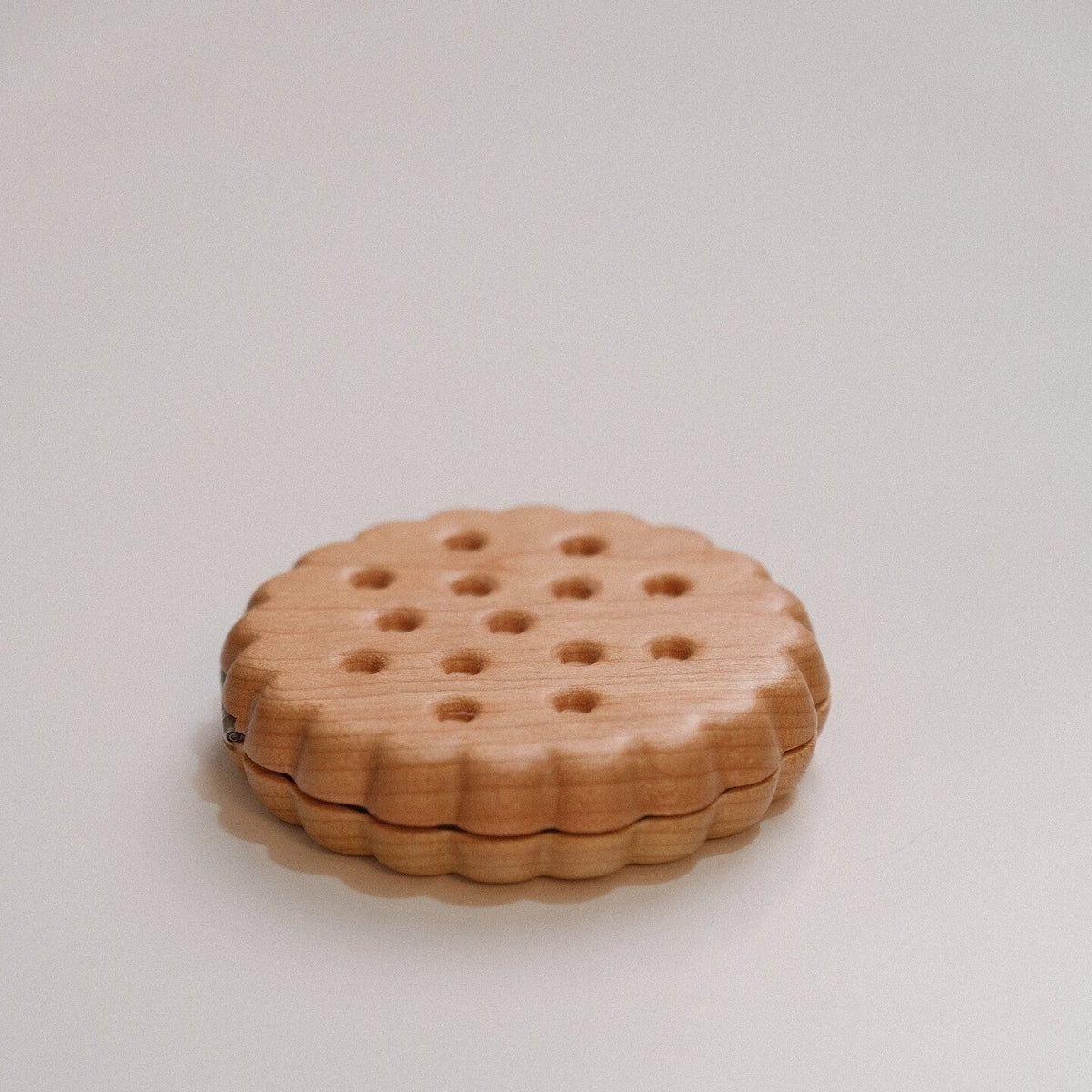 Pippa Cookie-Shaped Solid Wood Compact Mirror