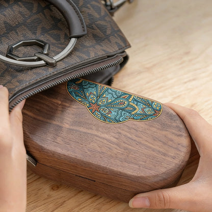 Boîte à bijoux ovale en bois massif Olive