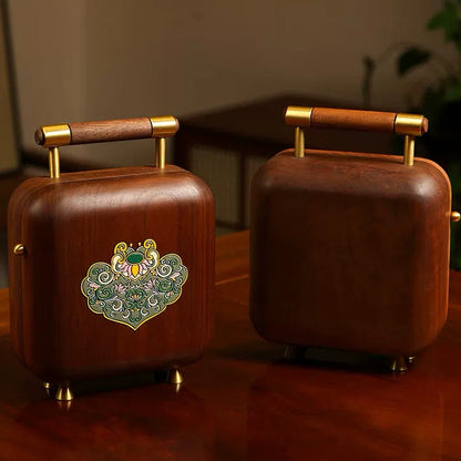 Rosalie Schmuckbox aus Holz mit Griff