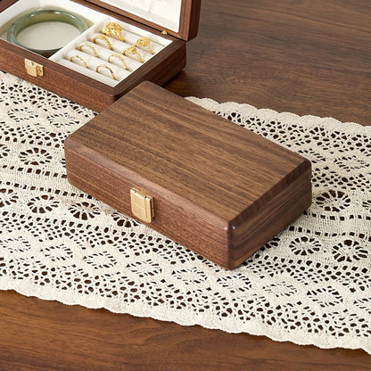 Flora Schmuckbox aus Walnussholz mit zwei Ebenen