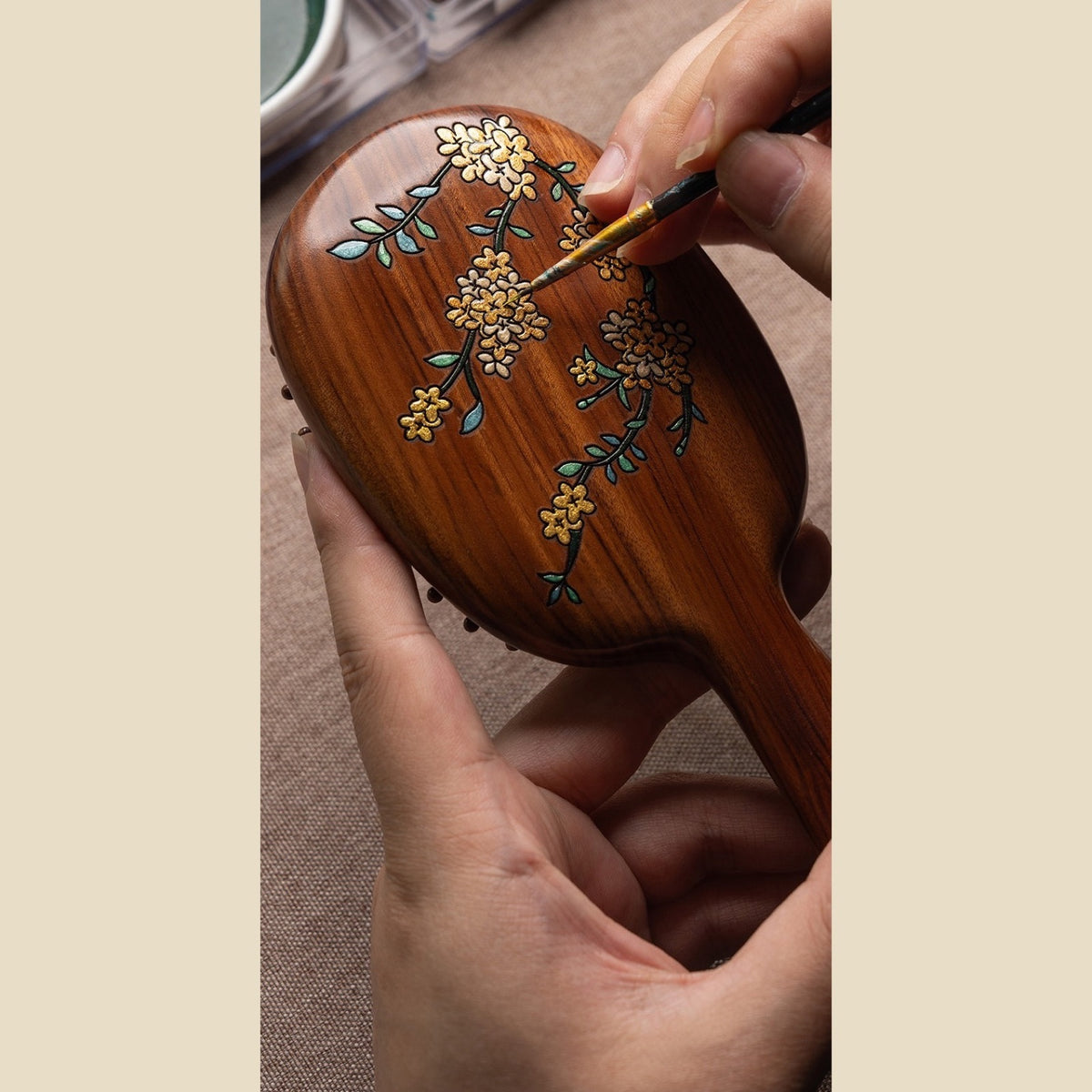 Yulan Solid Rosewood Cushion Hair Brush